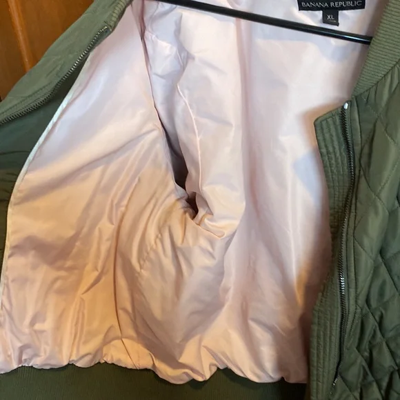 Banana Republic Quilted Bomber XL - Picture 4 of 5